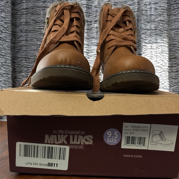 New Muk Luks Brown Ankle Boots with Knit Cuff - Picture 3 of 12